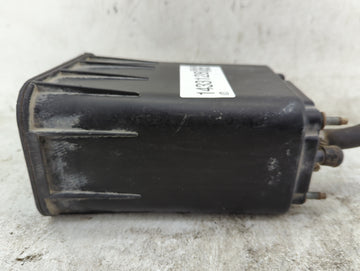 2003 Chrysler Pt Cruiser Fuel Vapor Charcoal Canister