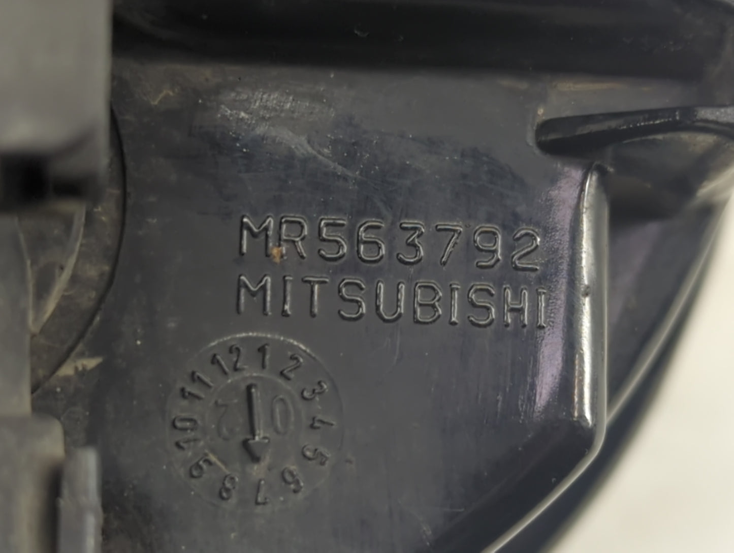 2003-2005 Chrysler Sebring Passenger Right Oem Fog Light Lamp - Oemusedautoparts1.com