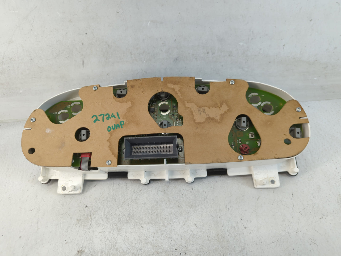 2003 Chrysler Sebring Instrument Cluster Speedometer Gauges P/N:P05026194AG Fits OEM Used Auto Parts - Oemusedautoparts1.com