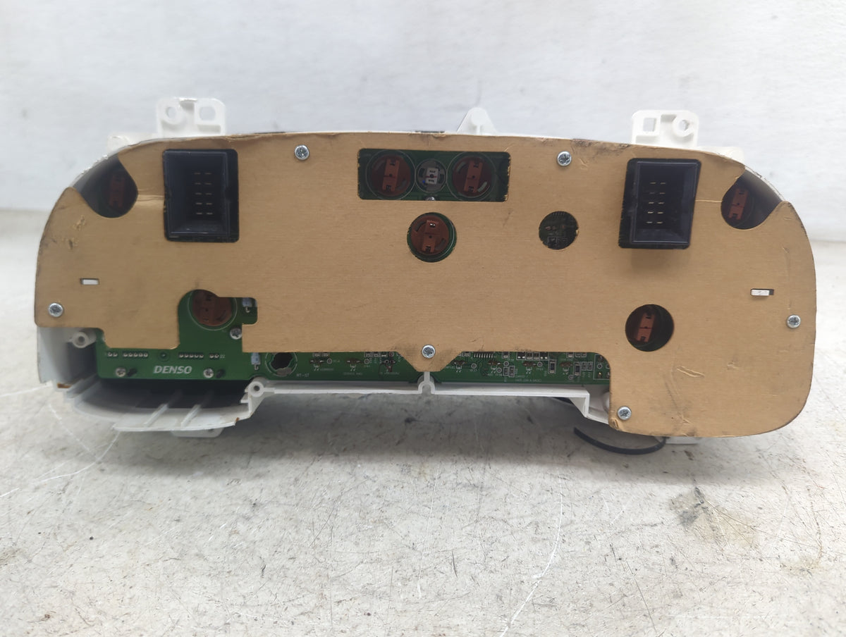 2003 Dodge Dakota Instrument Cluster Speedometer Gauges P/N:P56045646AI Miles:285K Fits OEM Used Auto Parts - Oemusedautopar