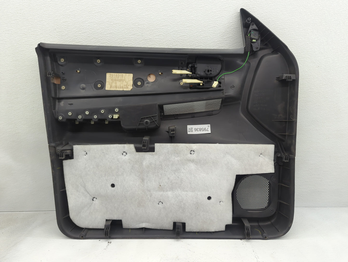 2003 Dodge Durango Front Right Passenger Interior Door Panel Trim - Oemusedautoparts1.com