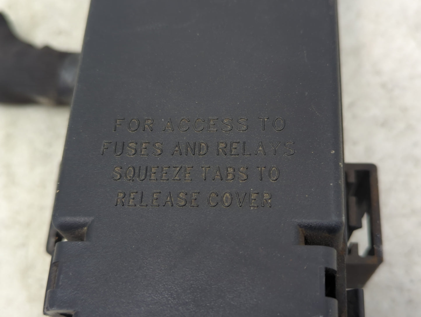 2003 Dodge Ram 1500 Van Fusebox Fuse Box Panel Relay Module P/N:4671168E 72472V Fits Fits 2002 OEM Used Auto Parts - Oemused