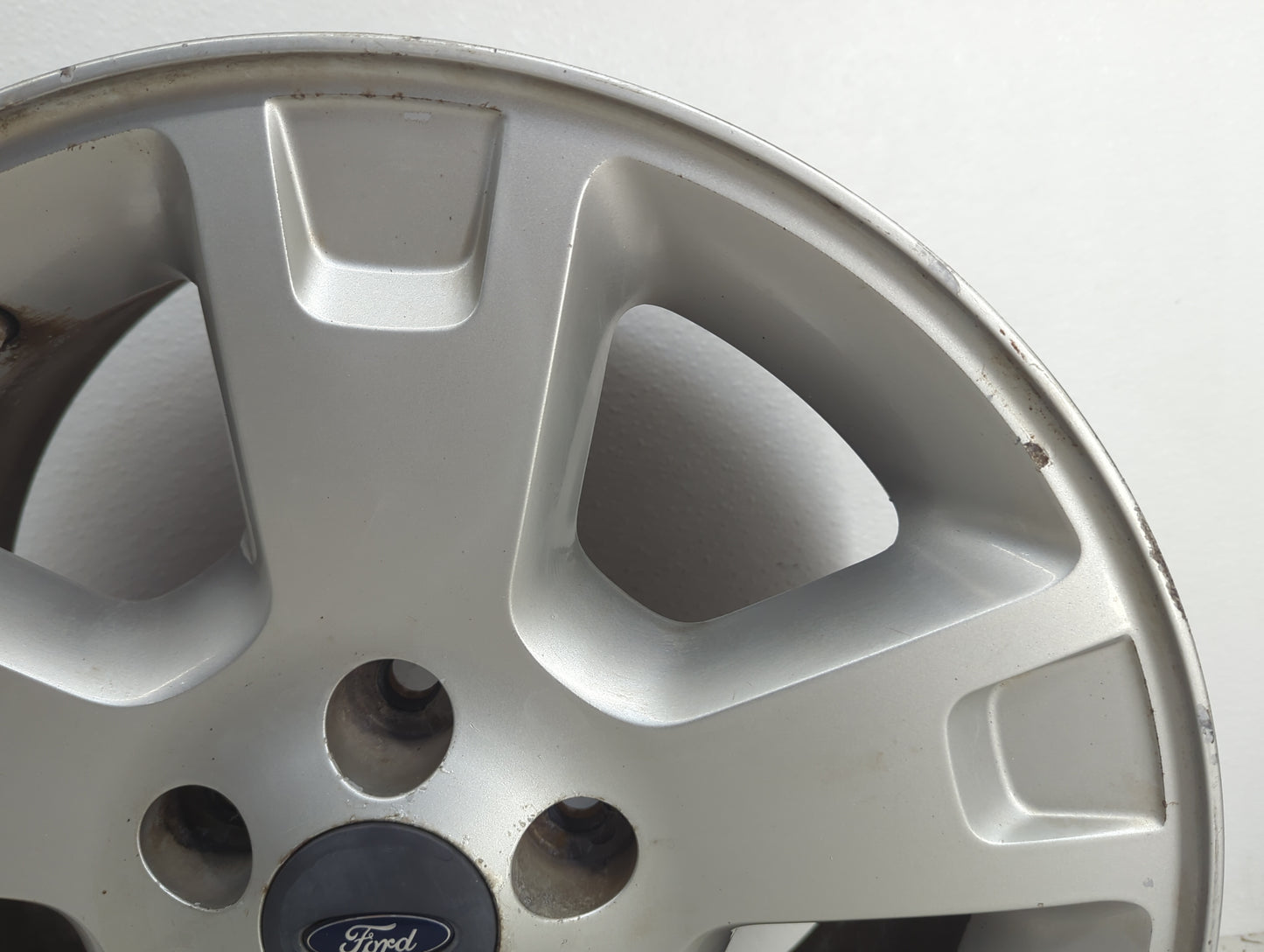 2002-2004 Ford Explorer Oem Wheel Rim - Oemusedautoparts1.com