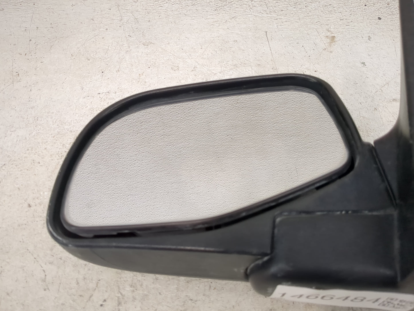 2002-2005 Ford Explorer Driver Side View Mirror - Left Door Mirror OEM Used - Oemusedautoparts1.com