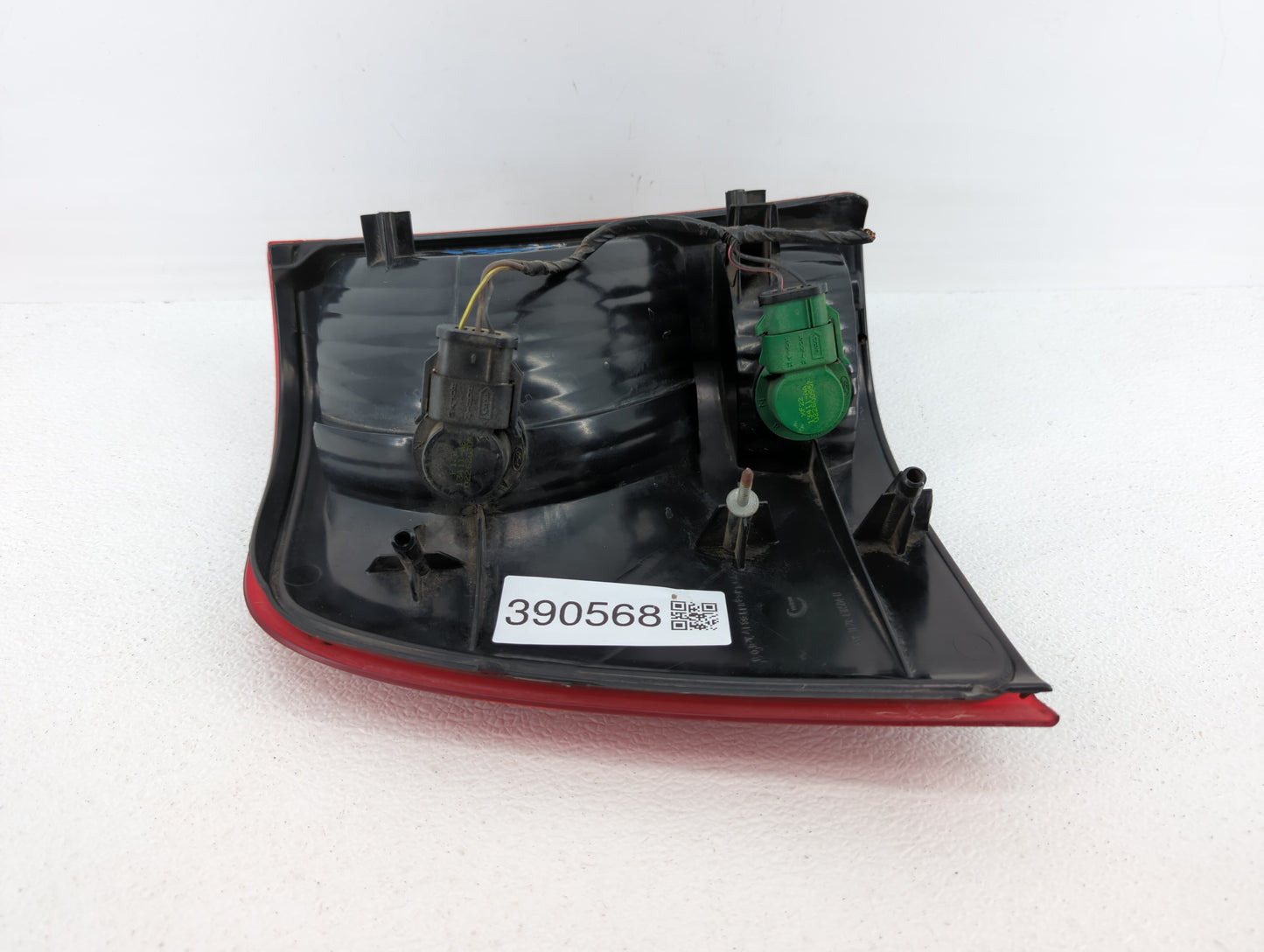 2002-2005 Ford Explorer Tail Light Assembly Passenger Right OEM P/N:5480780 1L2X-13B504-B Fits Fits 2002 2003 2004 2005 OEM