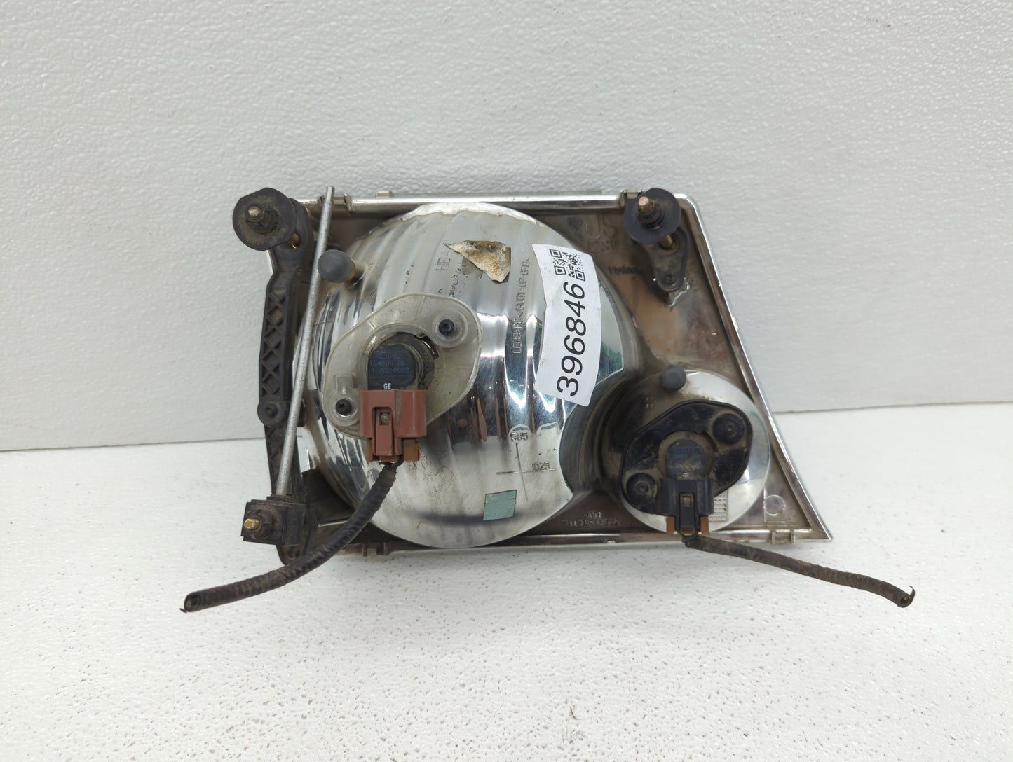 2002-2005 Ford Explorer Driver Left Oem Head Light Headlight Lamp - Oemusedautoparts1.com