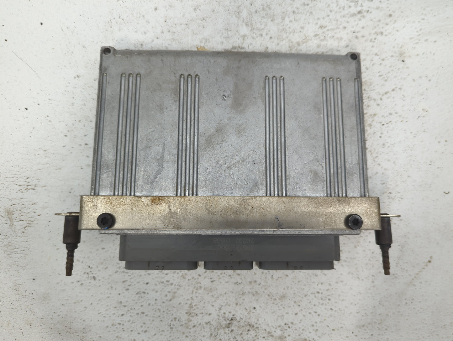 2003 Ford Explorer PCM Engine Control Computer ECU ECM PCU OEM P/N:3L2A-12A650-XB Fits OEM Used Auto Parts - Oemusedautopart