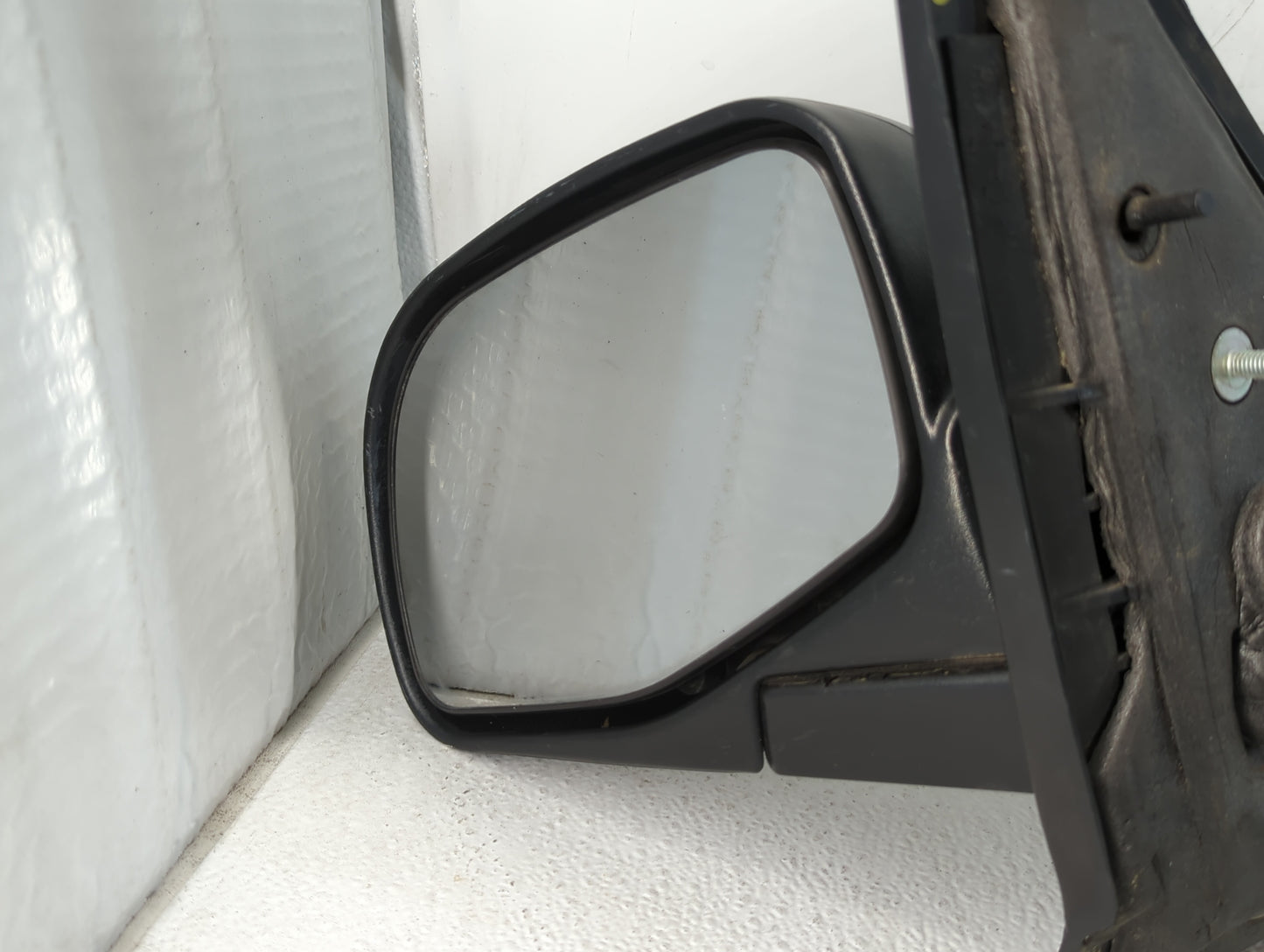 2001-2005 Ford Explorer Driver Side View Mirror - Left Door Mirror OEM Used - Oemusedautoparts1.com