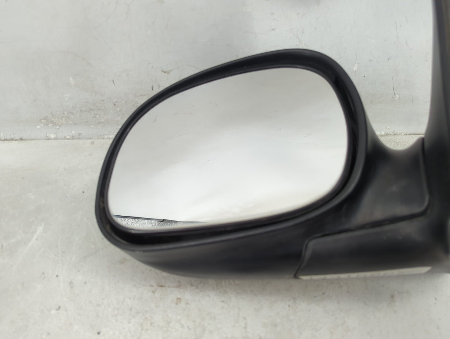 1998-2004 Ford F-150 Driver Side View Mirror - Left Door Mirror OEM Used - Oemusedautoparts1.com