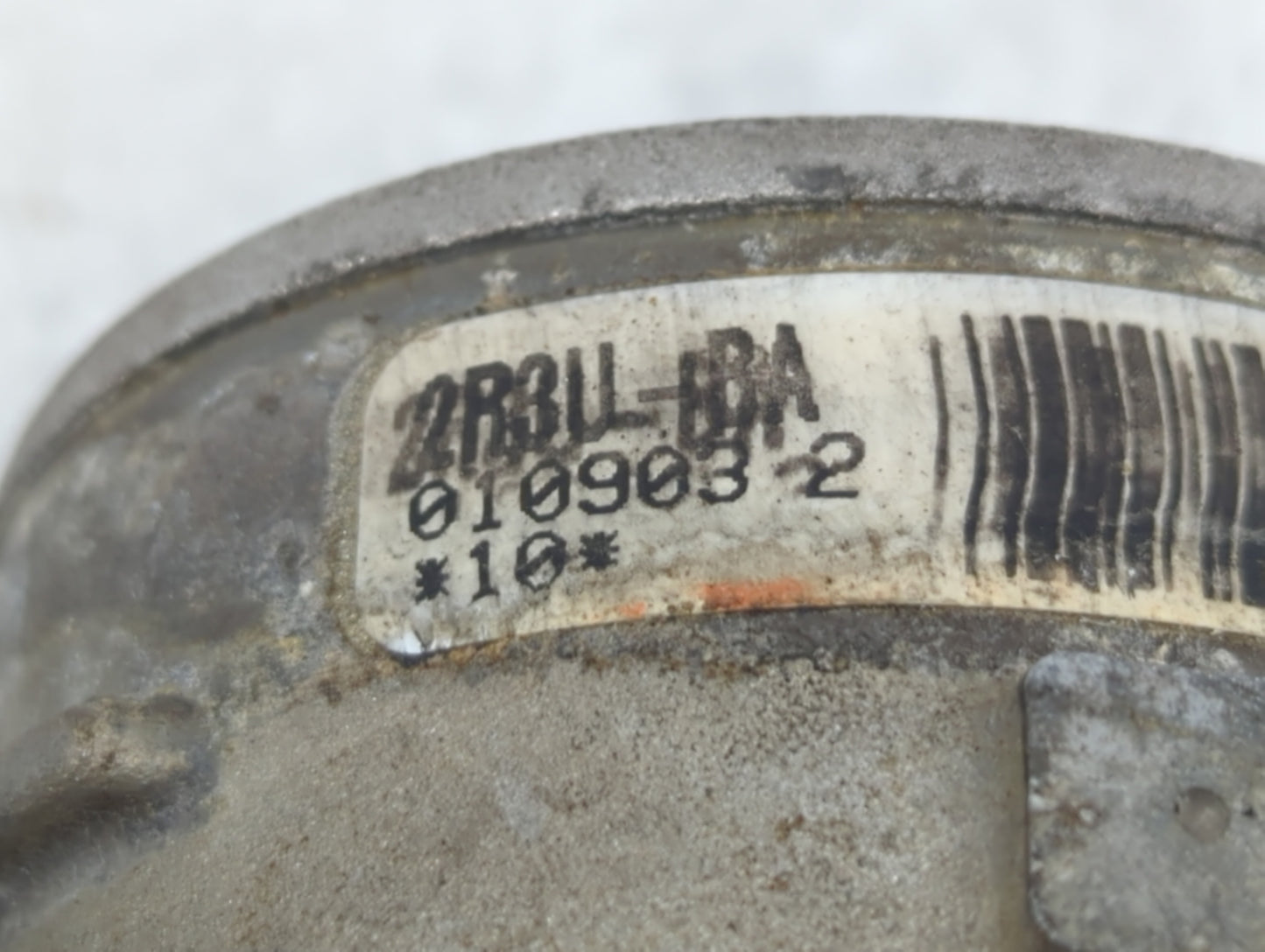 2002-2004 Ford Mustang Throttle Body P/N:2R3U-BA, F4SF 9B989 Fits Fits 2002 2003 2004 OEM Used Auto Parts - Oemusedautoparts