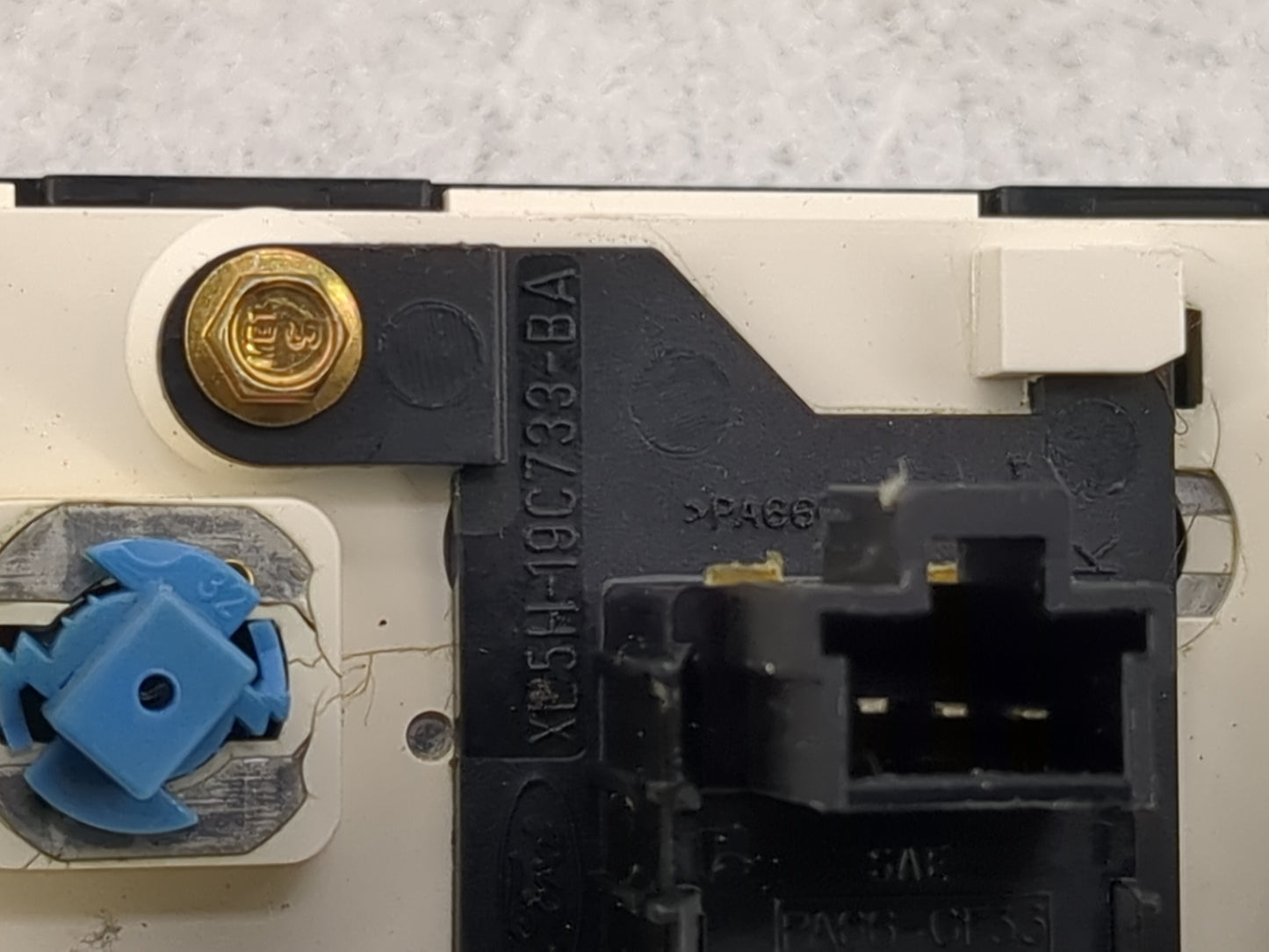 2003-2011 Ford Ranger Climate Control Module Temperature AC/Heater Replacement P/N:XL5H-19C733-BA XE5H-19C733-BA Fits OEM Us