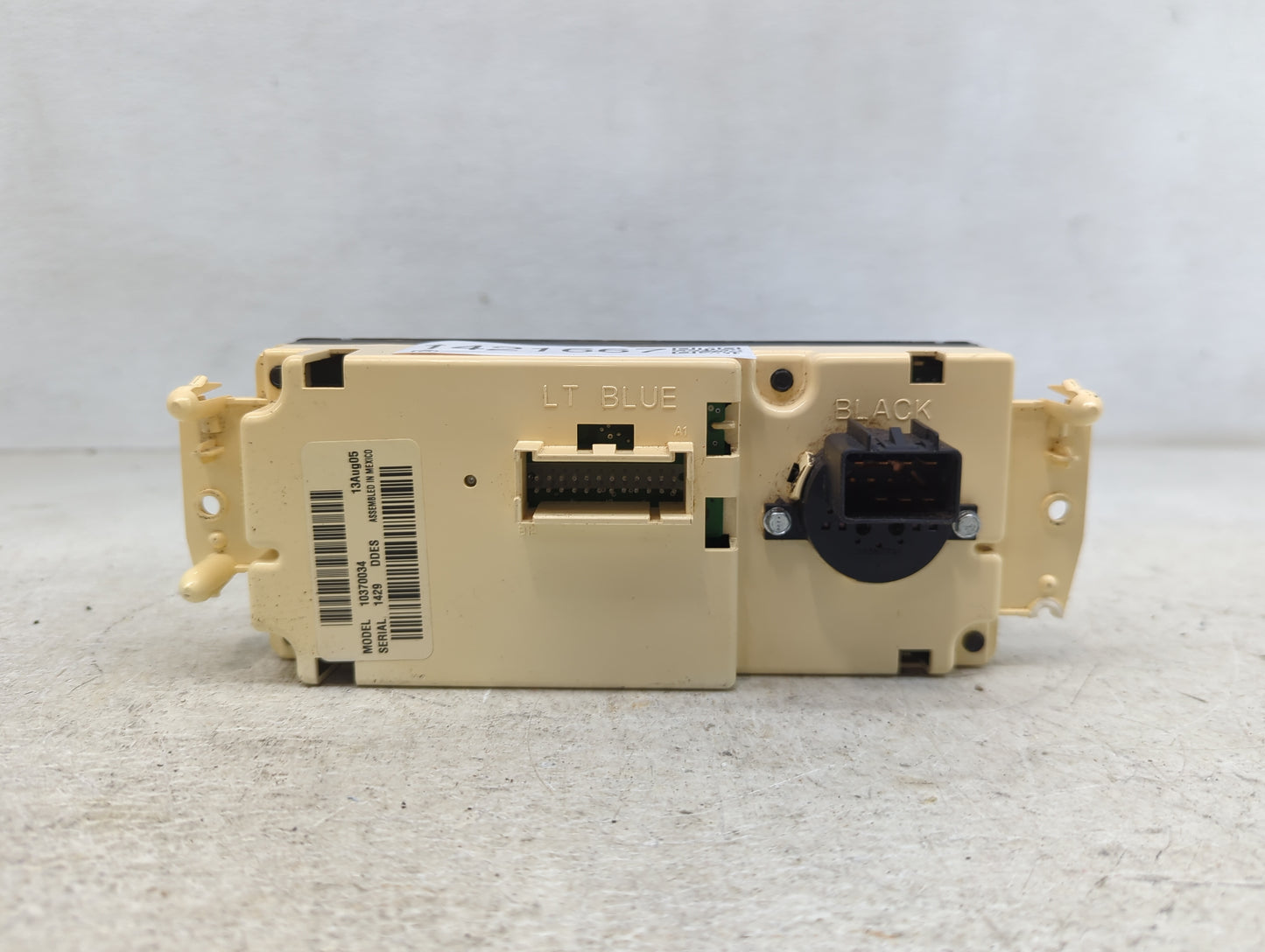 2003-2009 Gmc Envoy Climate Control Module Temperature AC/Heater Replacement P/N:10370034 Fits OEM Used Auto Parts - Oemused