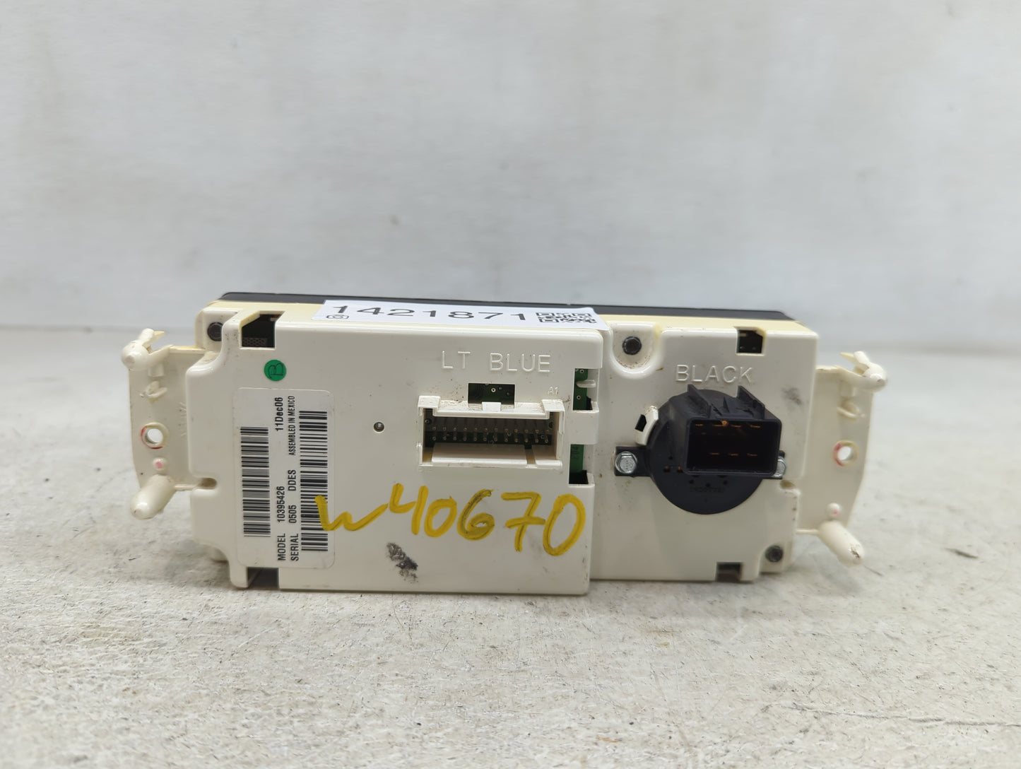 2003-2009 Gmc Envoy Climate Control Module Temperature AC/Heater Replacement P/N:10395426 Fits OEM Used Auto Parts - Oemused