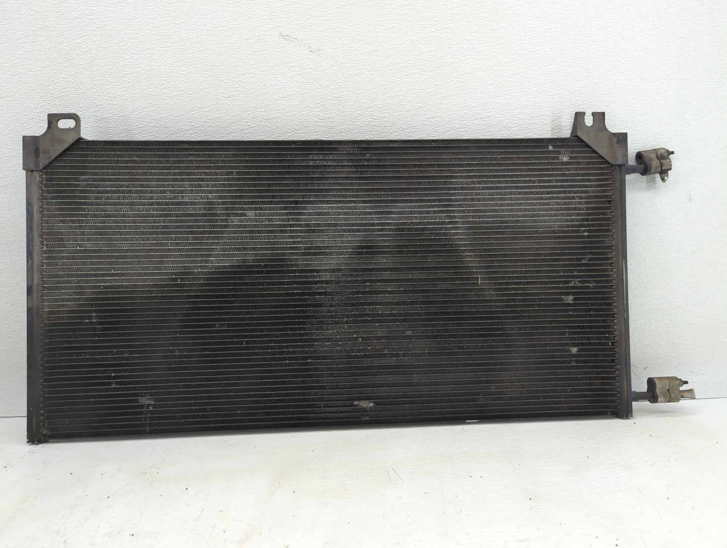 Gmc Yukon Left Radiator Fan Motor Assembly - Oemusedautoparts1.com