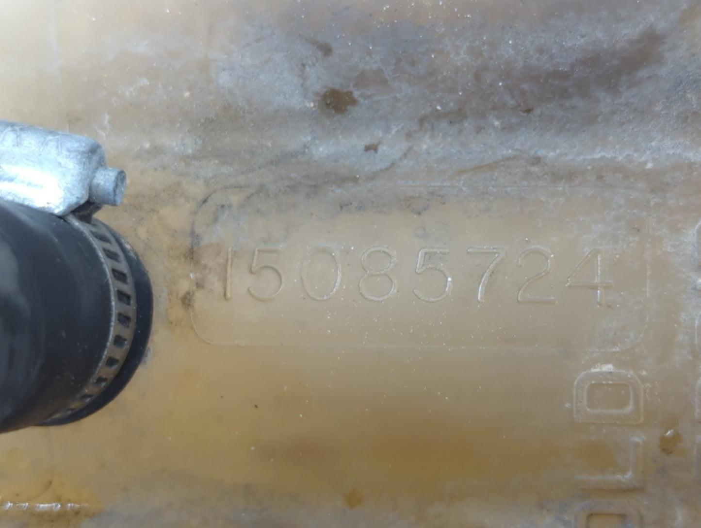 2000-2005 Gmc Yukon Windshield Washer Fluid Reservoir Bottle Oem - Oemusedautoparts1.com