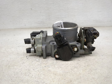 2001-2005 Honda Civic Throttle Body P/N:MX136200-2262 Fits Fits 2001 2002 2003 2004 2005 OEM Used Auto Parts