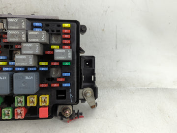 2003 Hummer H2 Fusebox Fuse Box Panel Relay Module P/N:15201930-01 Fits OEM Used Auto Parts