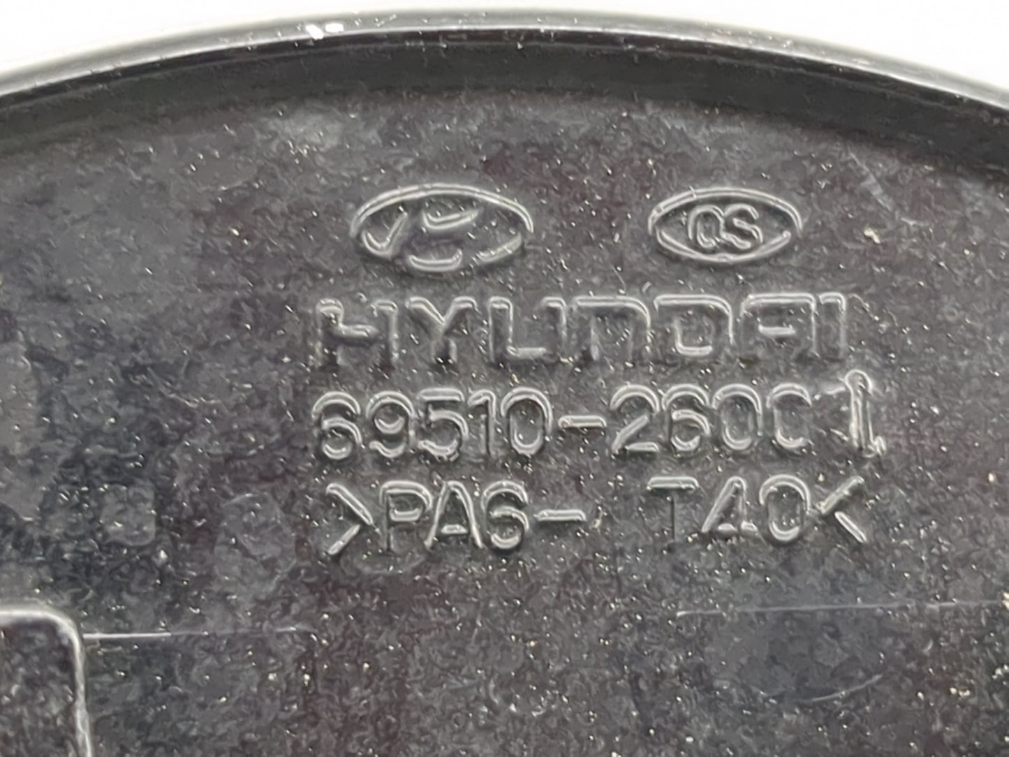 2003 Hyundai Santa Fe Fuel Tank Door Lid Gas Tank Black - Oemusedautoparts1.com