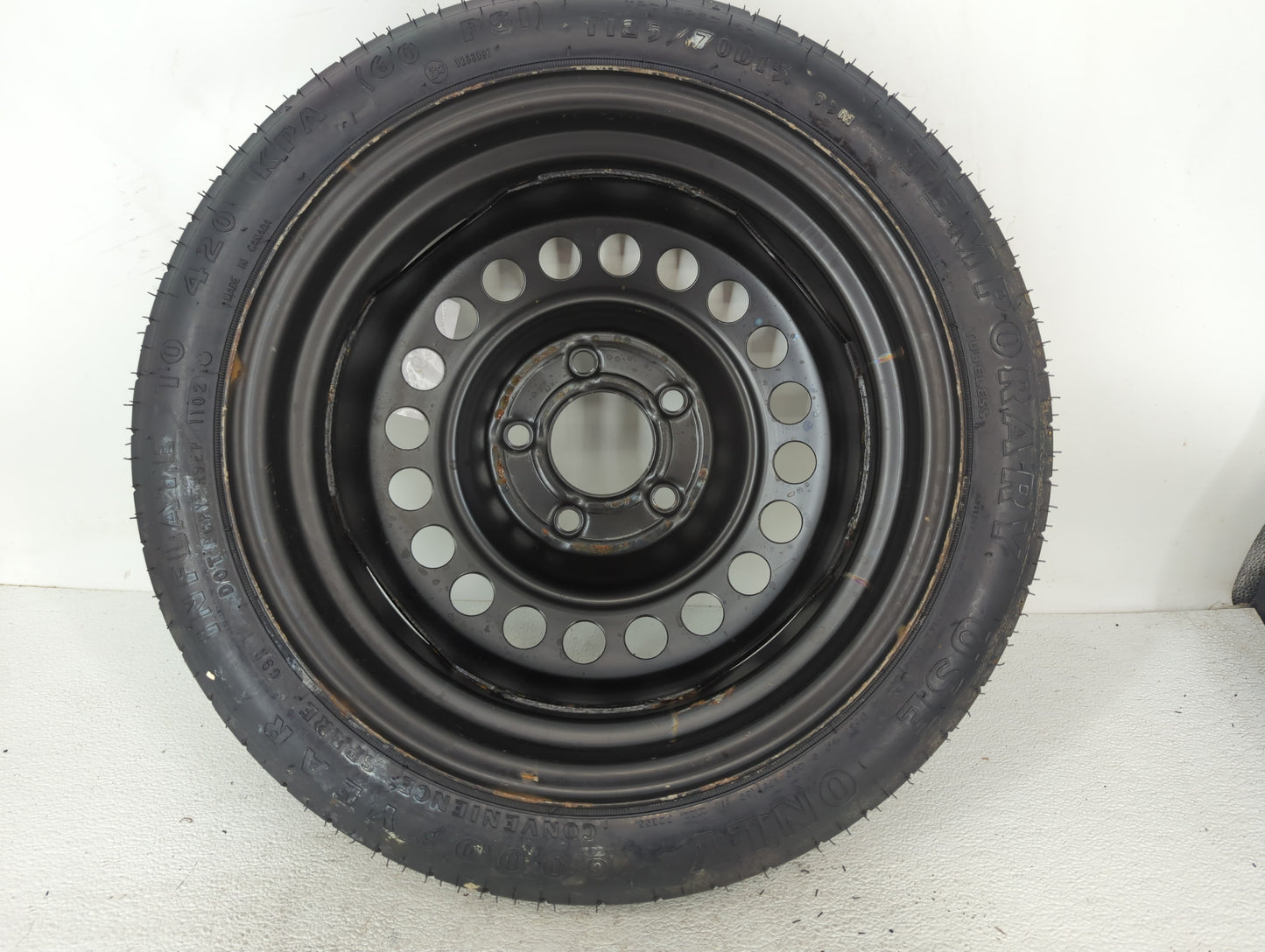 2003 Hyundai Tucson Spare Donut Tire Wheel Rim Oem - Oemusedautoparts1.com