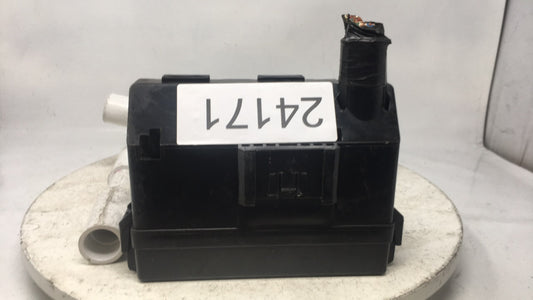 2003 Infiniti G35 Fusebox Fuse Box Panel Relay Module P/N:7154-5226 Fits OEM Used Auto Parts