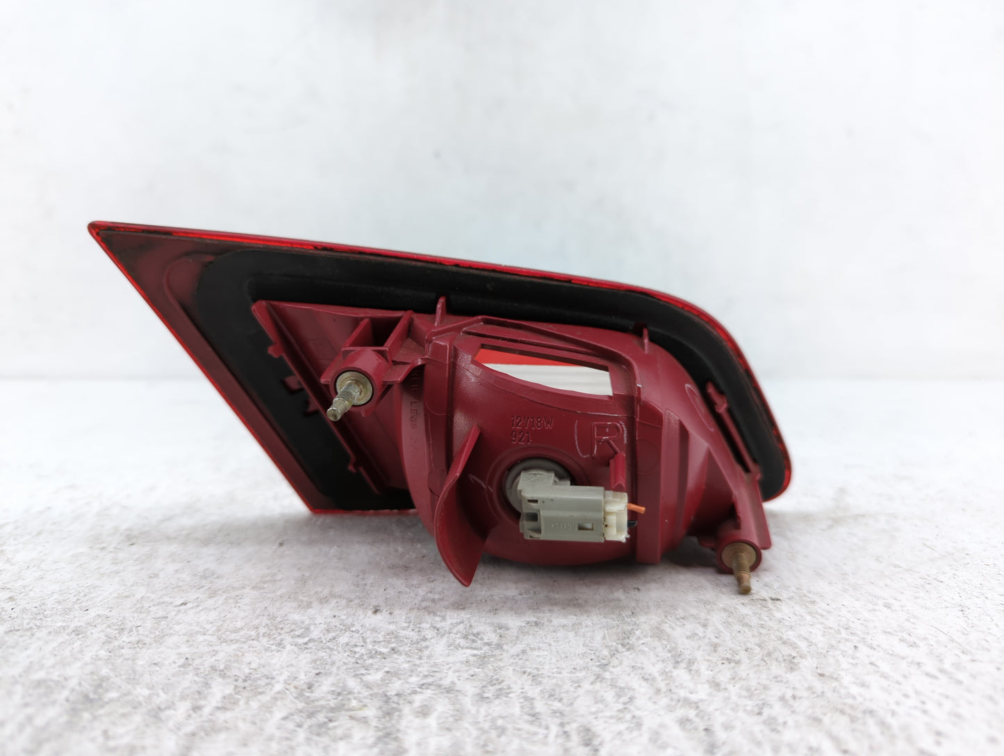 2003-2004 Infiniti G35 Tail Light Assembly Passenger Right OEM P/N:132-63622 220-63622 Fits Fits 2003 2004 OEM Used Auto Par