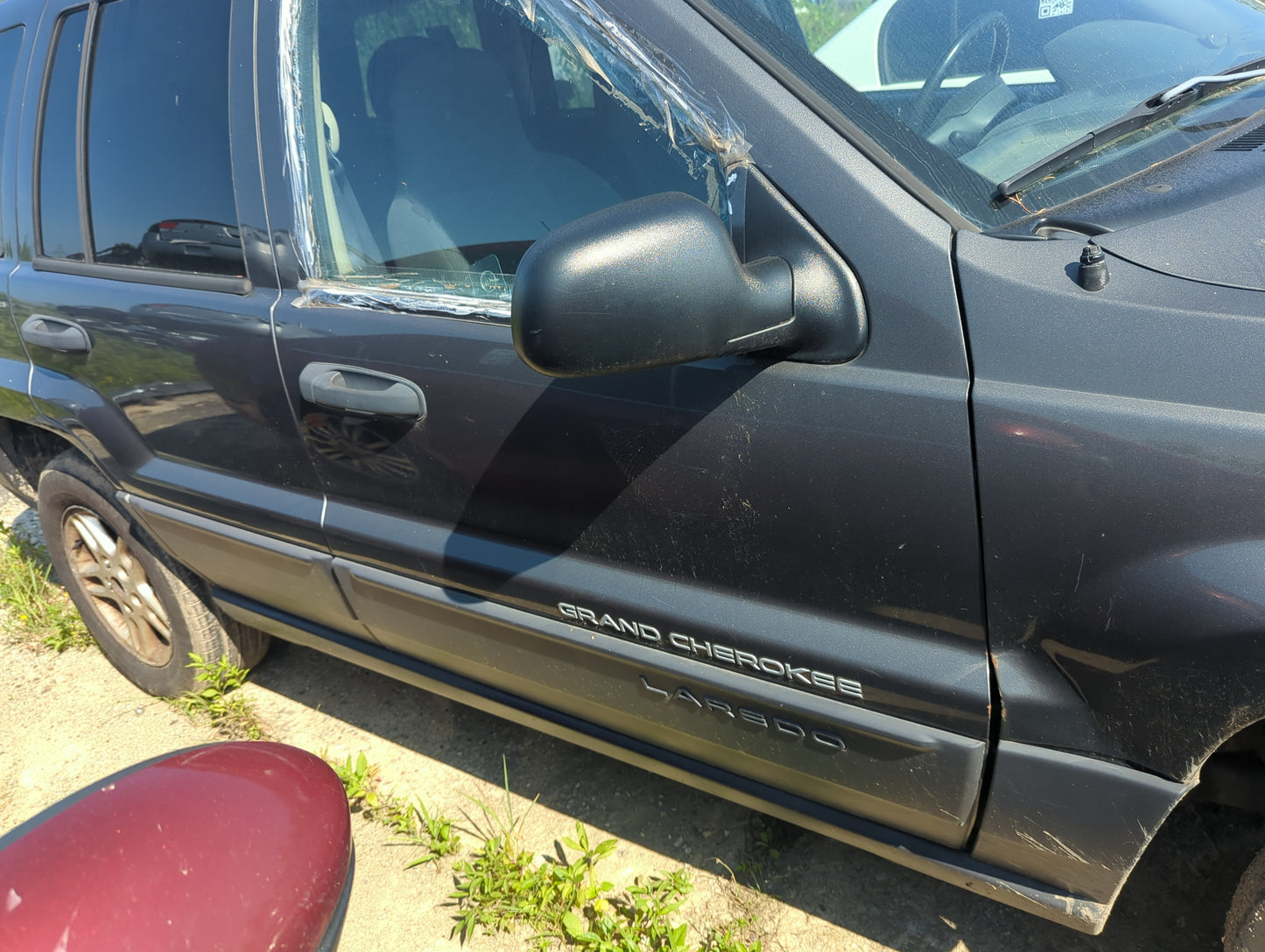 1999-2004 Jeep Grand Cherokee Passenger Front Door Oem - Oemusedautoparts1.com