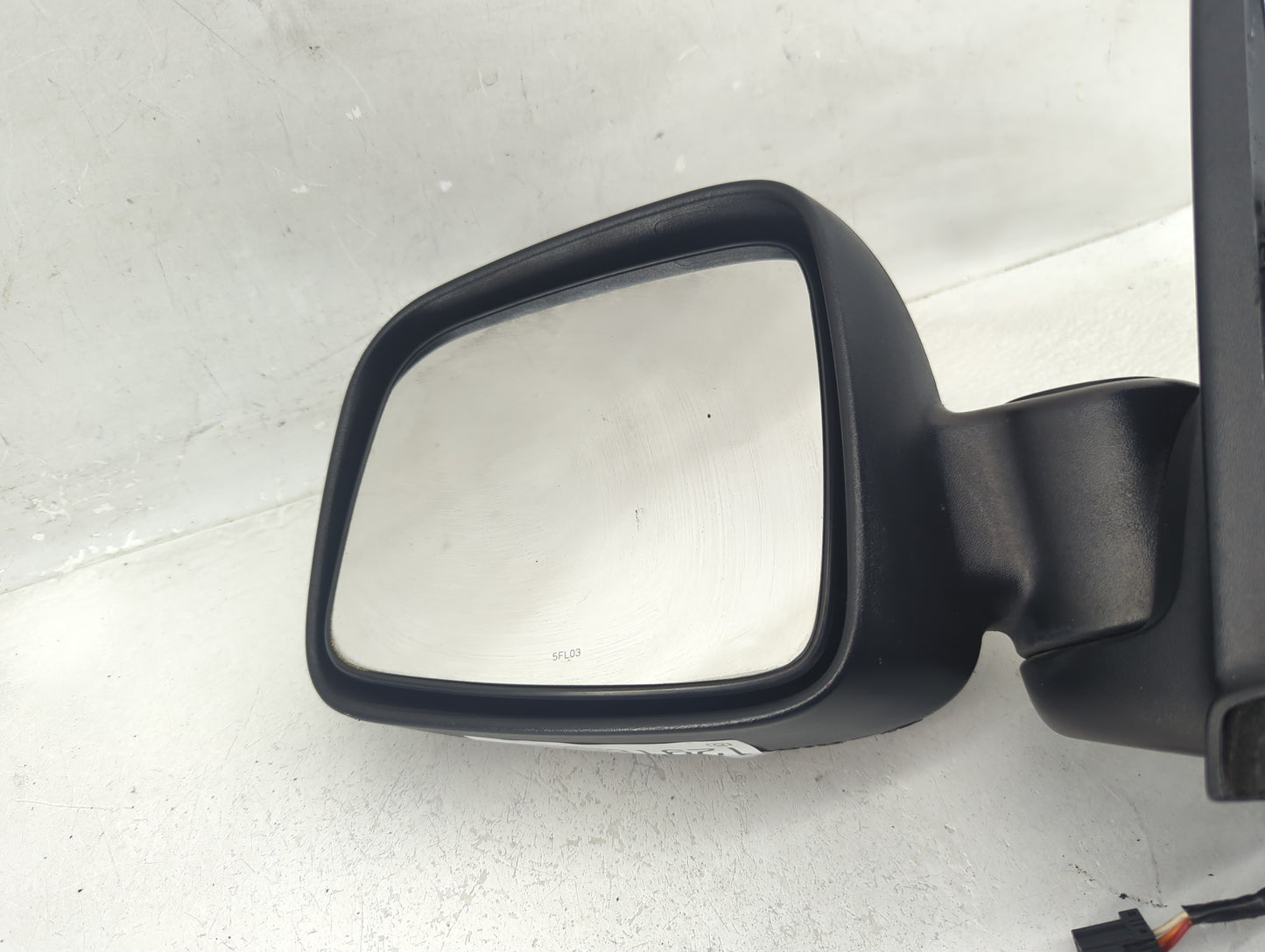 2002-2007 Jeep Liberty Driver Side View Mirror - Left Door Mirror OEM Used - Oemusedautoparts1.com