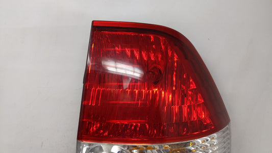 2003 Jeep Liberty Tail Light Assembly Passenger Right OEM P/N:3157-P27 08-327-1902R Fits Fits 2002 2004 OEM Used Auto Parts