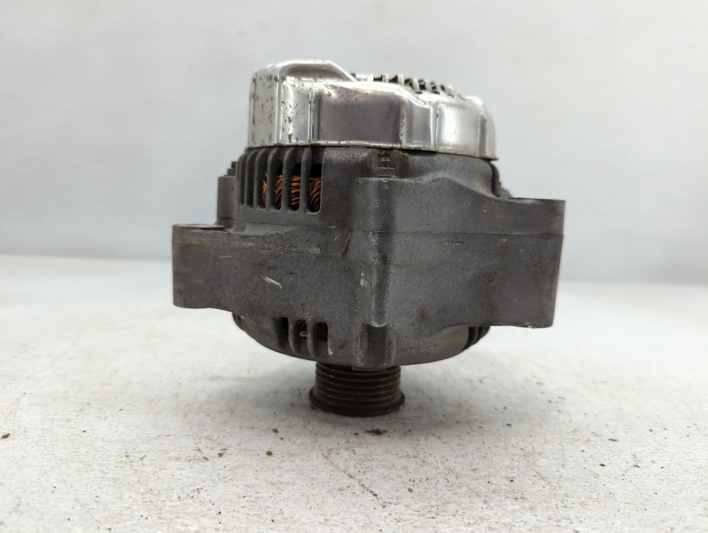 2002-2005 Land Rover Freelander Alternator Replacement Generator Charging Assembly Engine OEM P/N:TN 10 22 11 0800 YLL102480