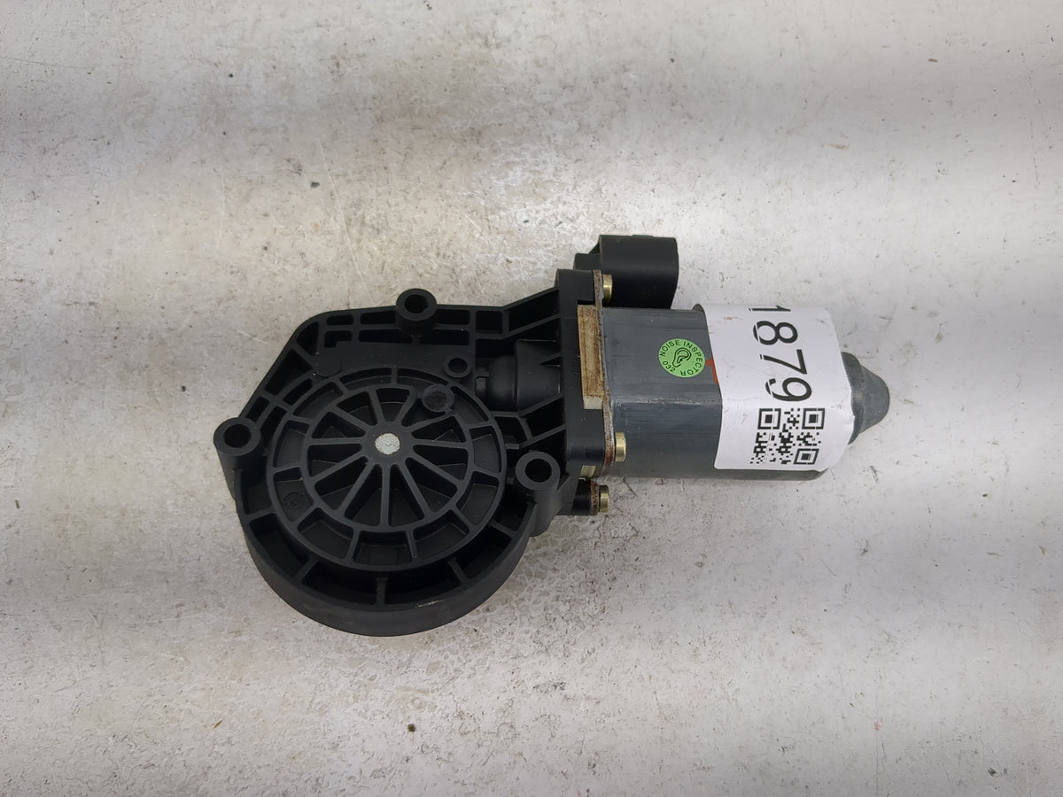 Lincoln Navigator Passenger Front Right Power Window Motor 1501879 - Oemusedautoparts1.com