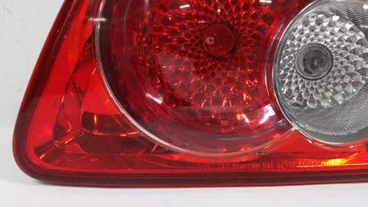 2003-2005 Mazda 6 Tail Light Assembly Passenger Right OEM P/N:2TZ 950 200 2TZ950200 Fits Fits 2003 2004 2005 OEM Used Auto Parts