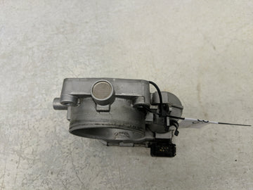 2001-2003 Mercedes-Benz Ml320 Throttle Body P/N:A 112 141 01 25 0 280 750 019 Fits Fits 2001 2002 2003 2004 2005 2006 OEM Used Auto Parts