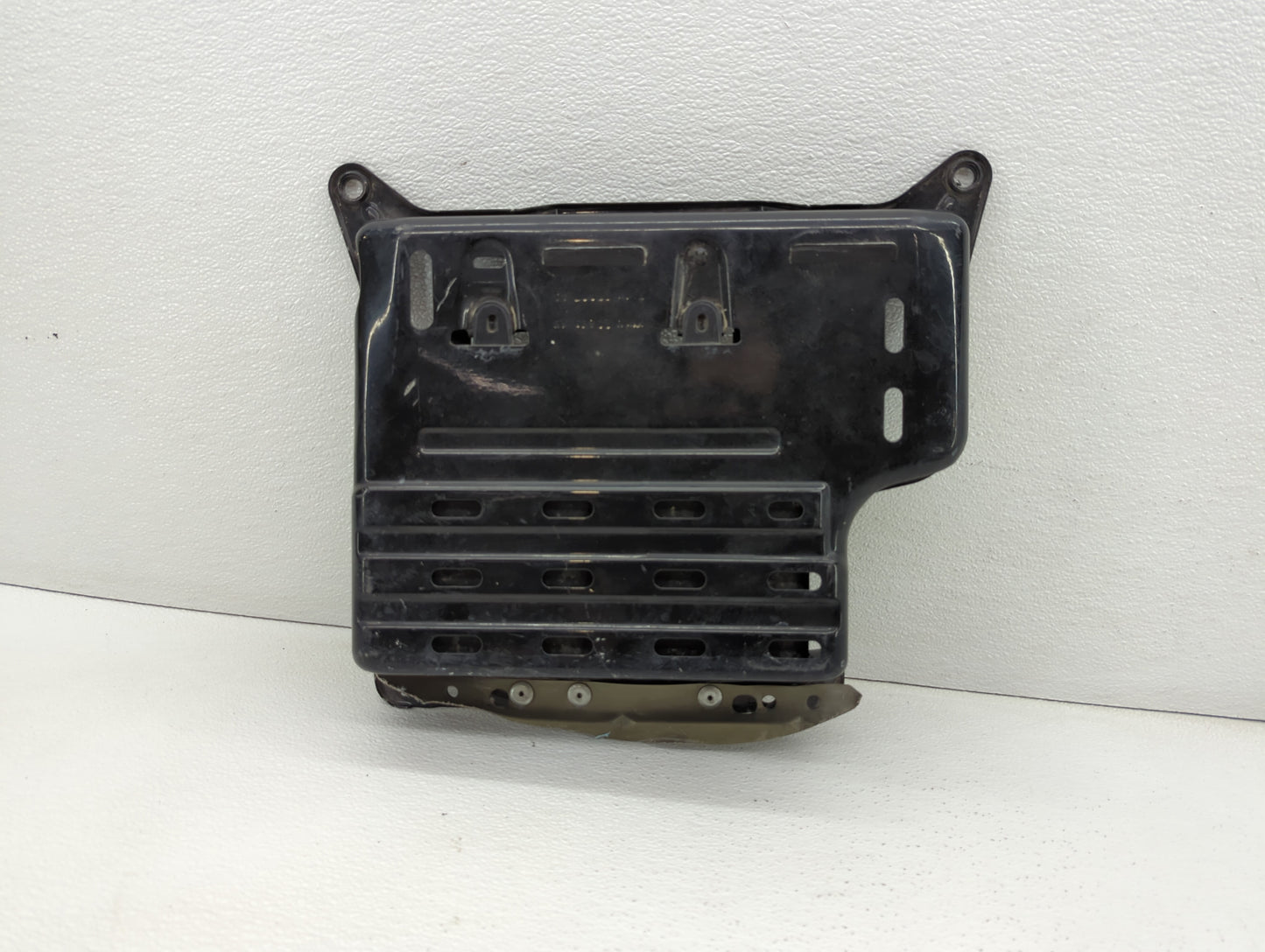 2003 Mercury Grand Marquis Fuel Vapor Charcoal Canister - Oemusedautoparts1.com