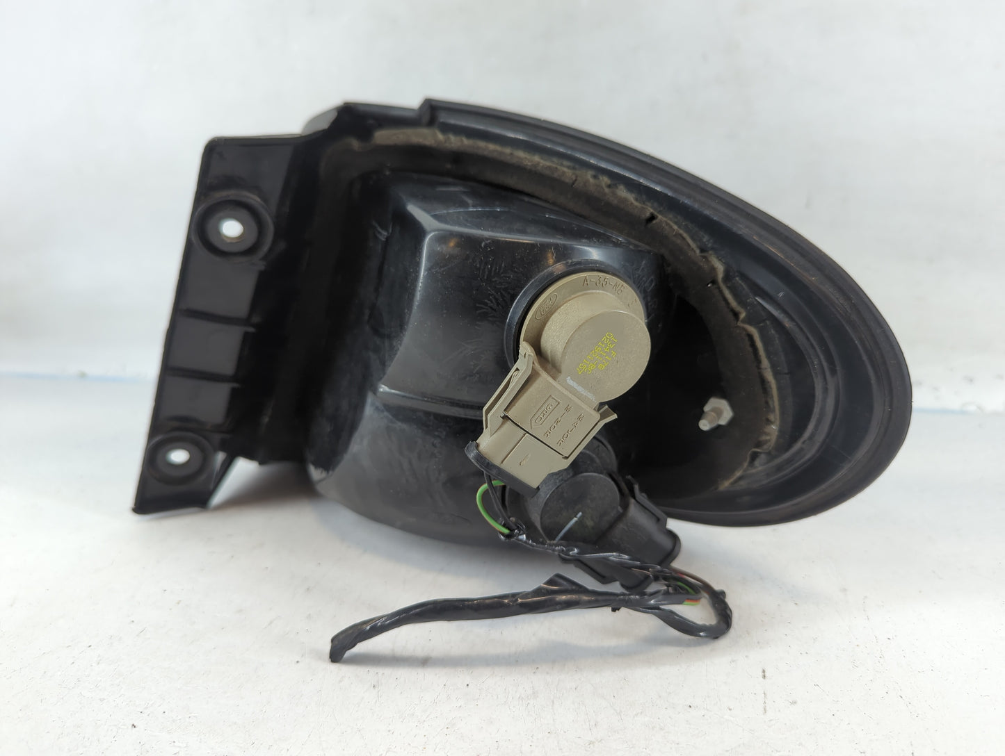 2003 Mercury Sable Tail Light Assembly Driver Left OEM Fits OEM Used Auto Parts - Oemusedautoparts1.com
