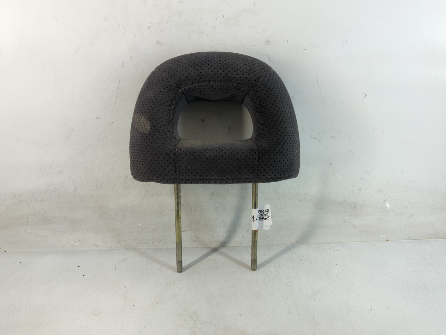 2003-2004 Mitsubishi Outlander Headrest Head Rest Front Driver Passenger Seat Fits Fits 2003 2004 OEM Used Auto Parts - Oemu
