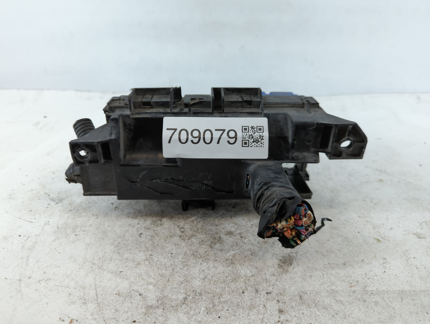 2002-2003 Nissan Maxima Fusebox Fuse Box Panel Relay Module P/N:24382 2Z300 Fits Fits 2002 2003 OEM Used Auto Parts - Oemuse