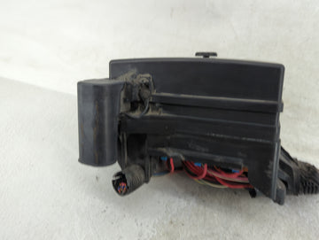 2003-2004 Oldsmobile Alero Fusebox Fuse Box Panel Relay Module Fits Fits 2003 2004 2005 OEM Used Auto Parts