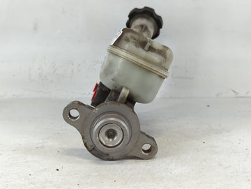 2001-2005 Pontiac Aztek Brake Master Cylinder
