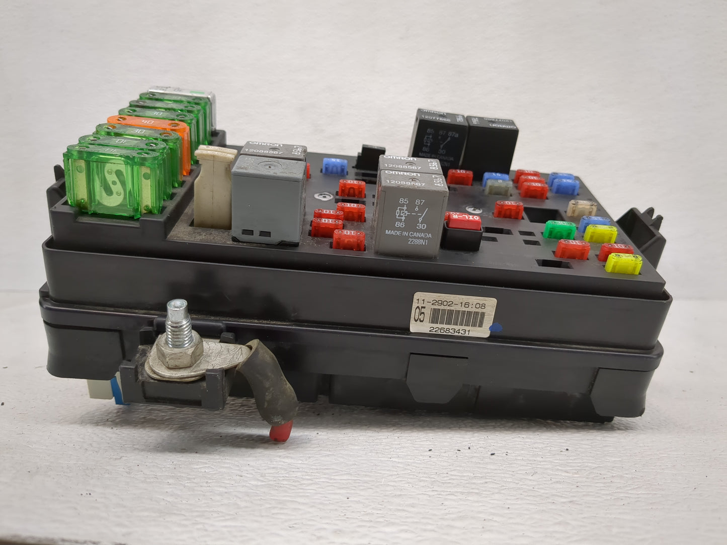 2003 Saturn L200 Fusebox Fuse Box Panel Relay Module P/N:22683428 Fits OEM Used Auto Parts - Oemusedautoparts1.com