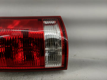 2002-2003 Saturn Vue Tail Light Assembly Passenger Right OEM P/N:22692371 Fits Fits 2002 2003 OEM Used Auto Parts