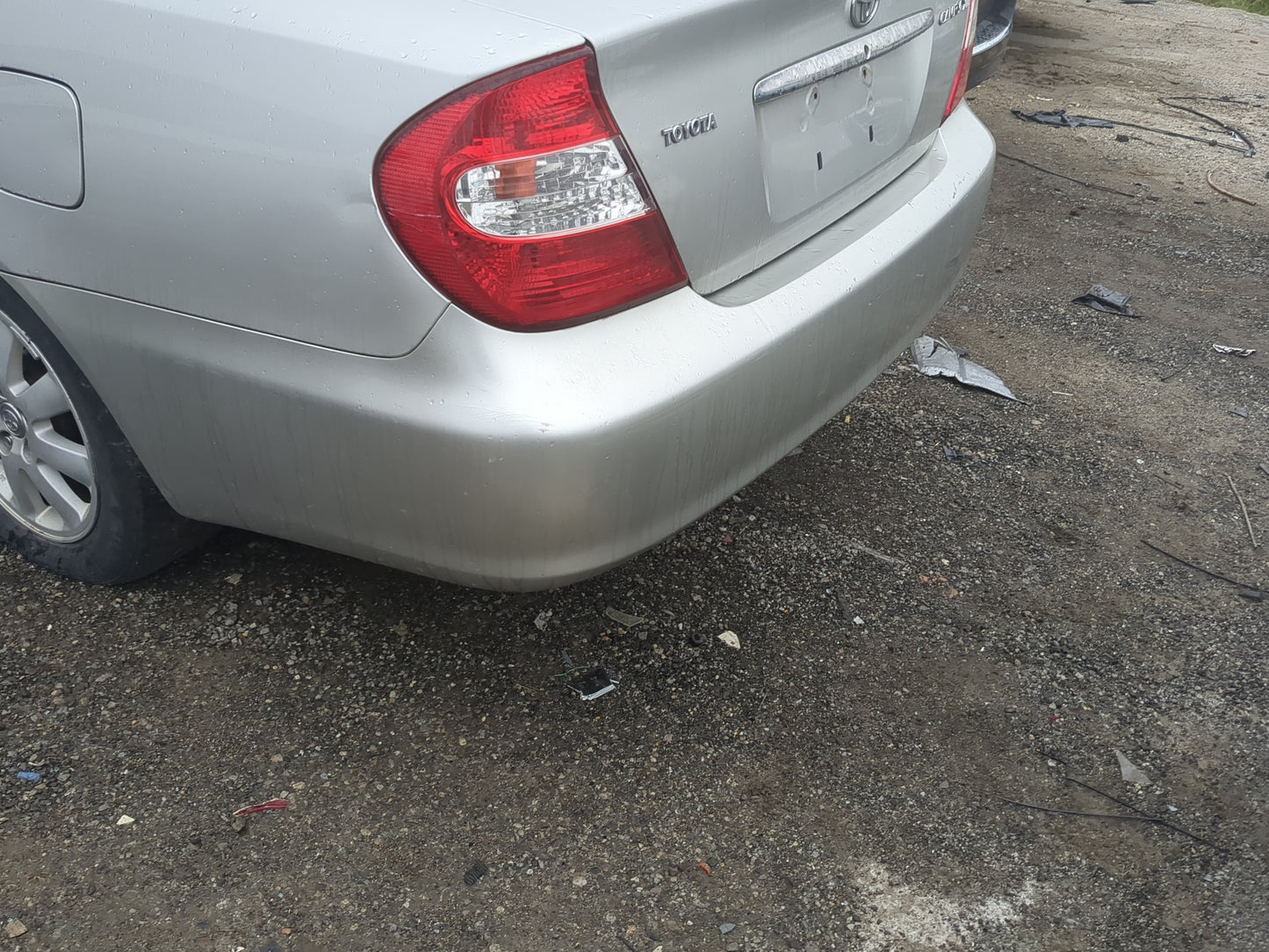 2002-2006 Toyota Camry Rear Bumper Assembly Oem - Oemusedautoparts1.com