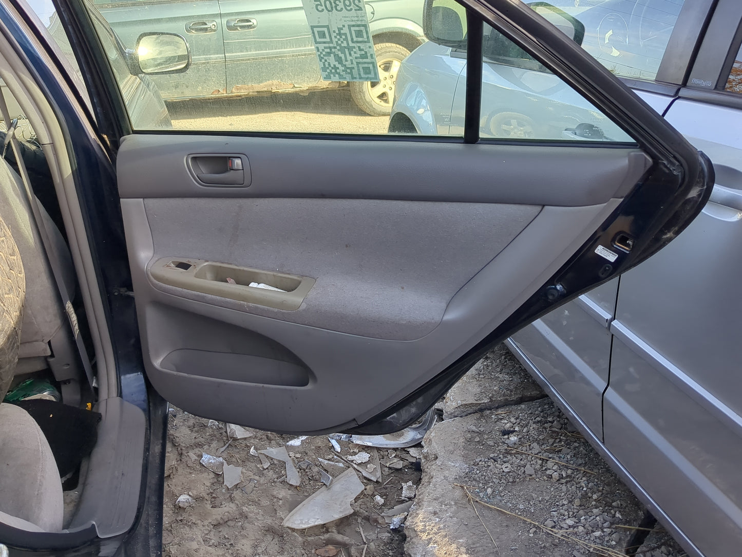 2002-2006 Toyota Camry Passenger Rear Door Oem - Oemusedautoparts1.com