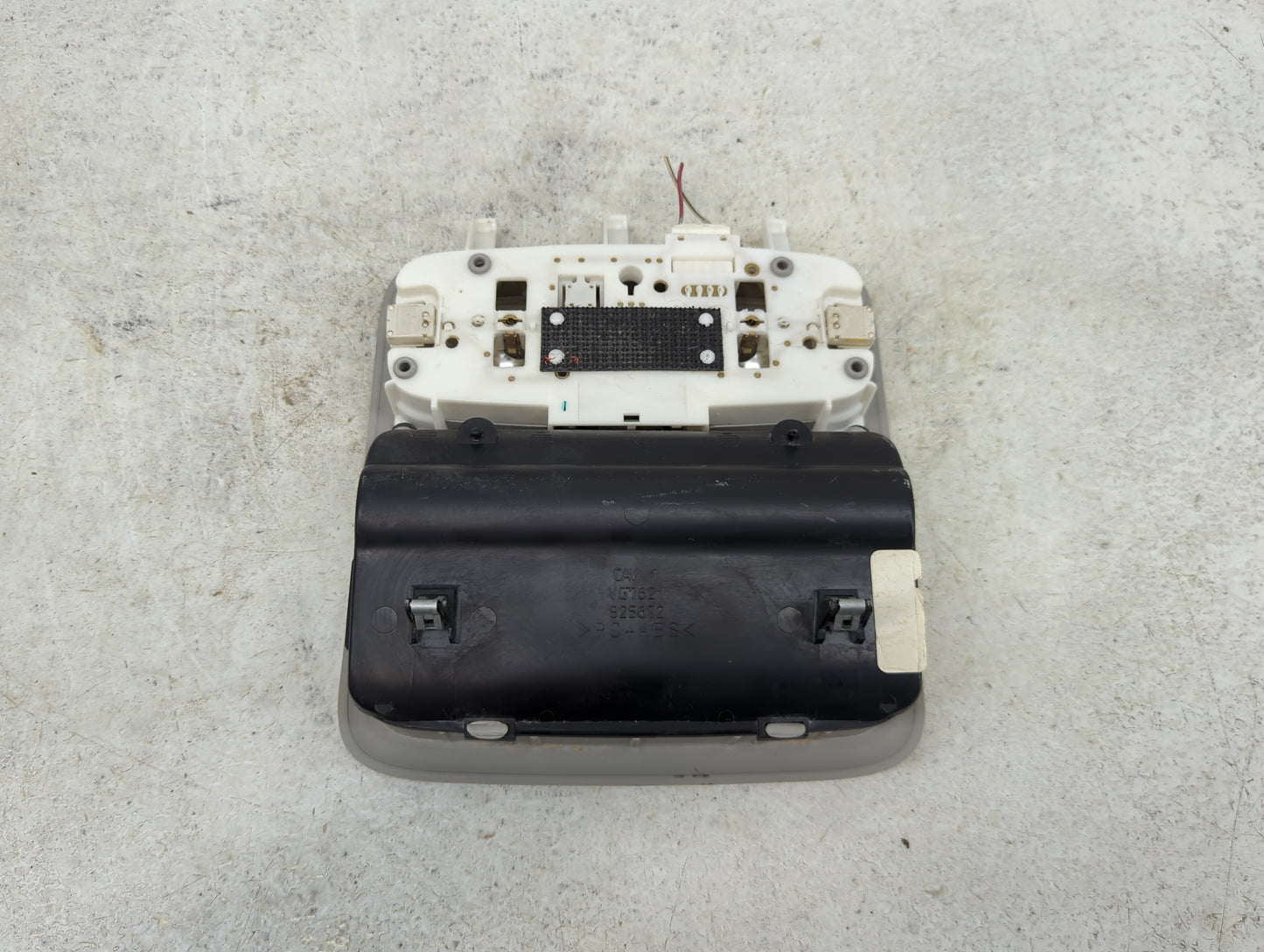 2002-2006 Toyota Camry Overhead Roof Console 1430180 - Oemusedautoparts1.com