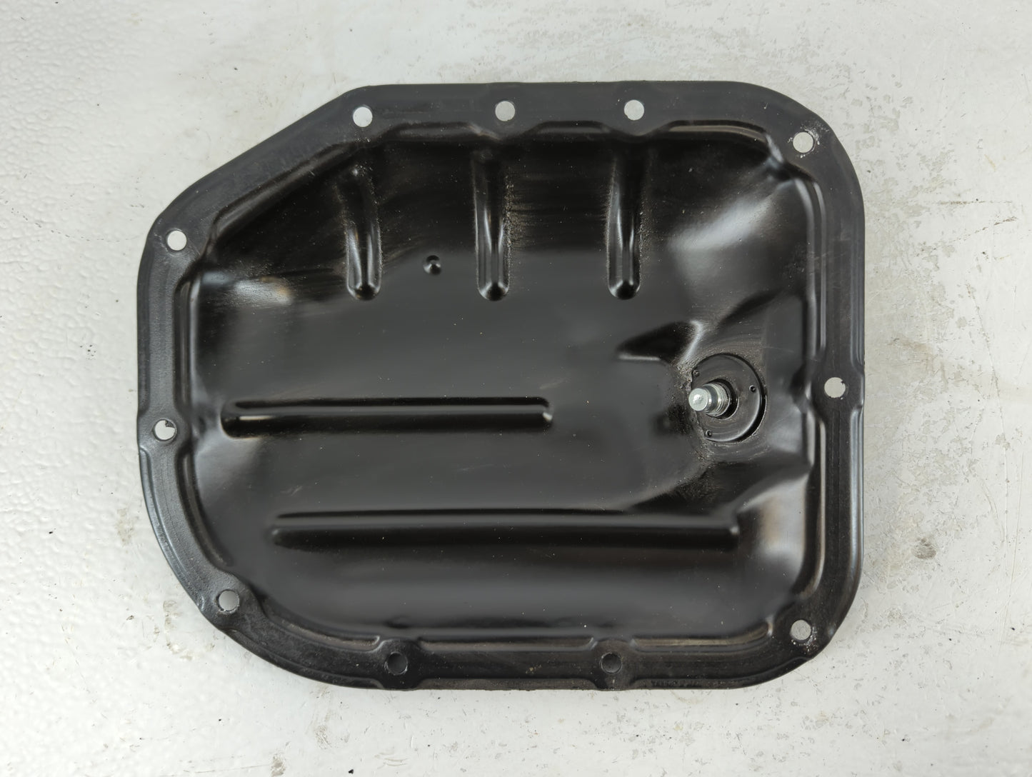2000-2005 Toyota Echo Engine Oil Pan Fits OEM Used Auto Parts - Oemusedautoparts1.com