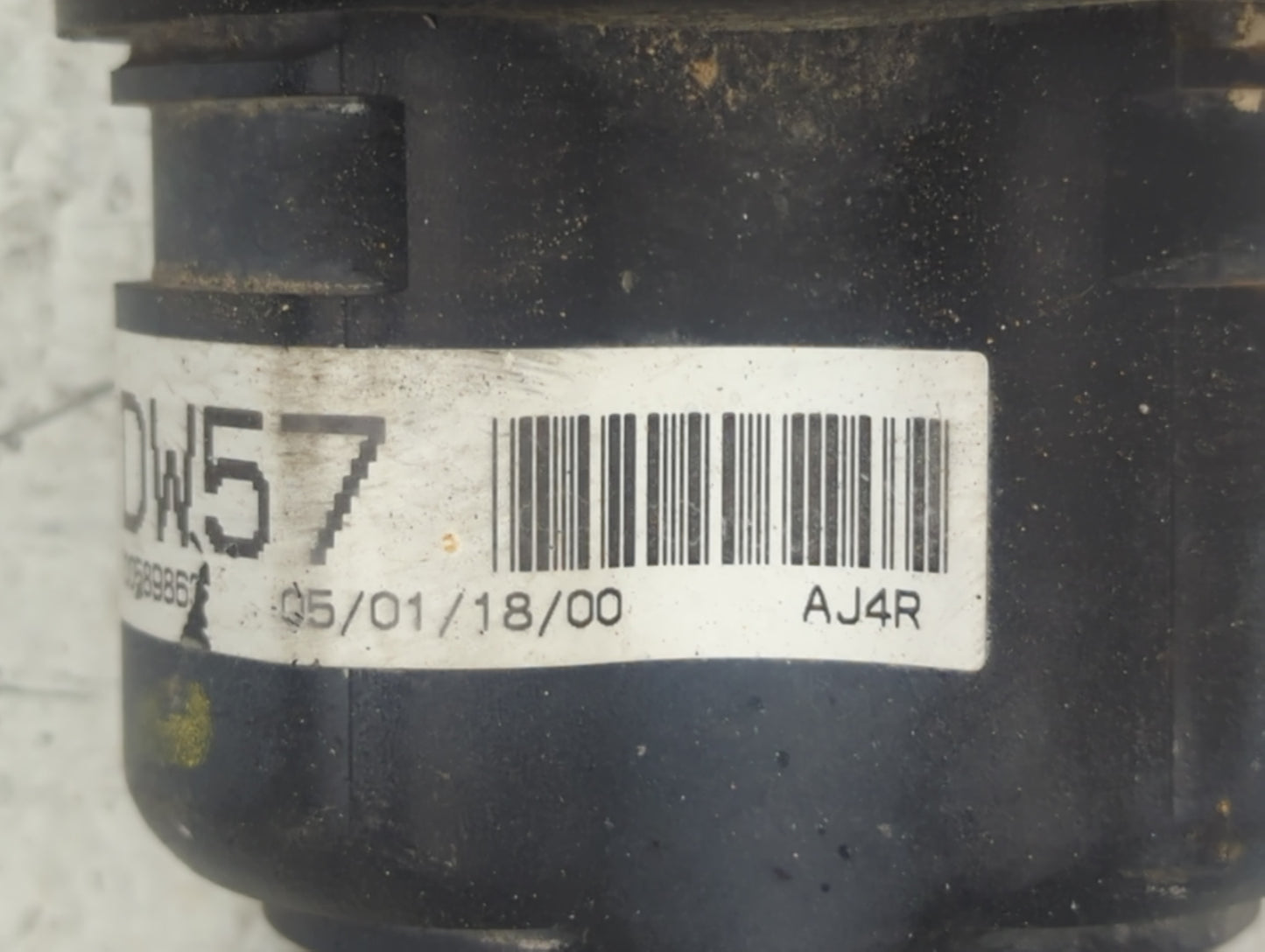 2001-2003 Toyota Prius Axle Shaft Front Driver Cv C/v - Oemusedautoparts1.com