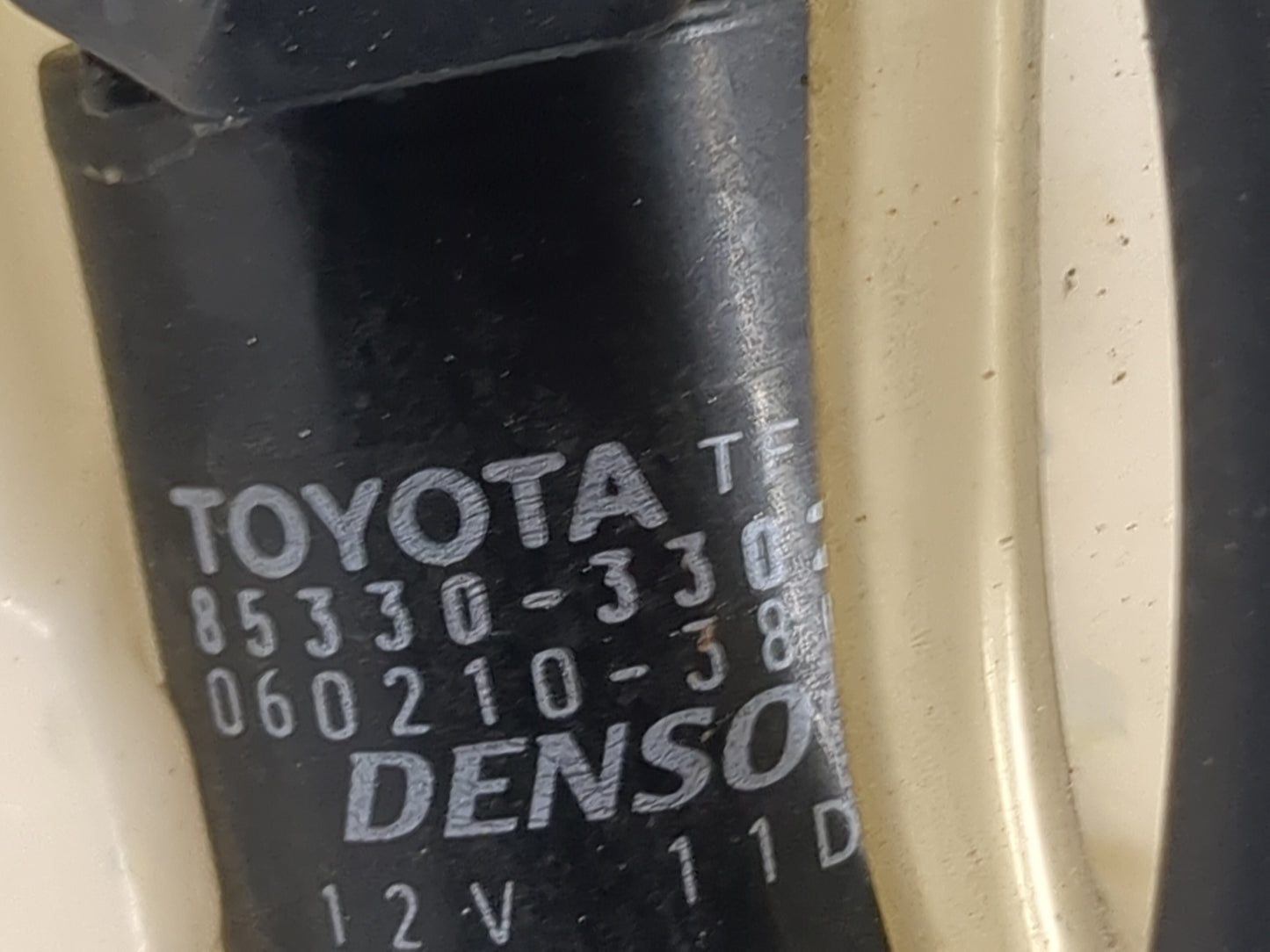 2001-2003 Toyota Rav4 Windshield Washer Fluid Reservoir Bottle Oem - Oemusedautoparts1.com