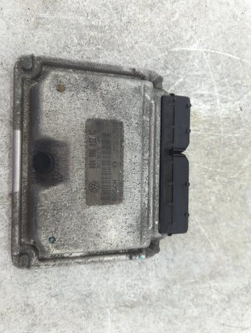 2003 Volkswagen Beetle PCM Engine Control Computer ECU ECM PCU OEM P/N:06A 906 032 KC 0 261 207 767, 1039S01506 Fits OEM Used Auto Parts
