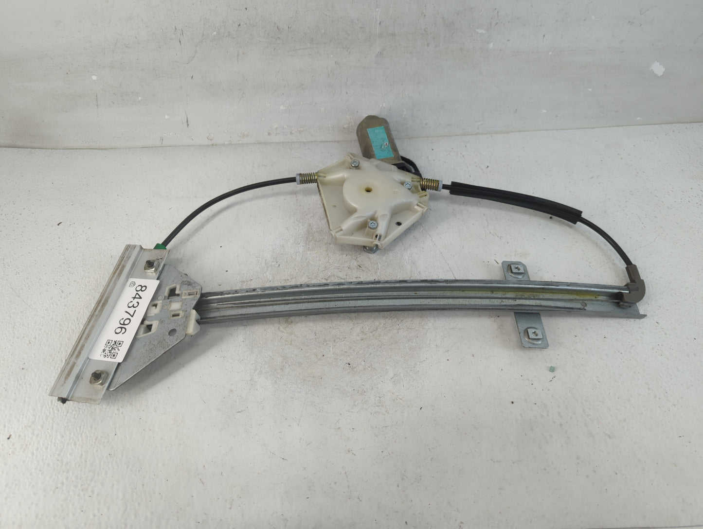 2000-2004 Volvo V40 Used Window Regulator Passenger Front - Oemusedautoparts1.com