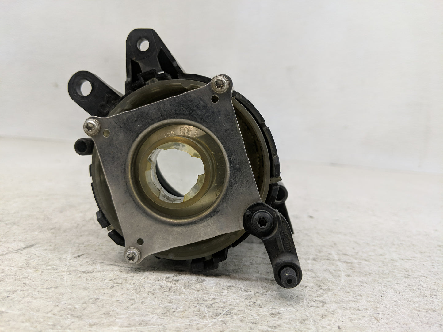 2002-2005 Audi A4 Passenger Right Oem Fog Light Lamp - Oemusedautoparts1.com
