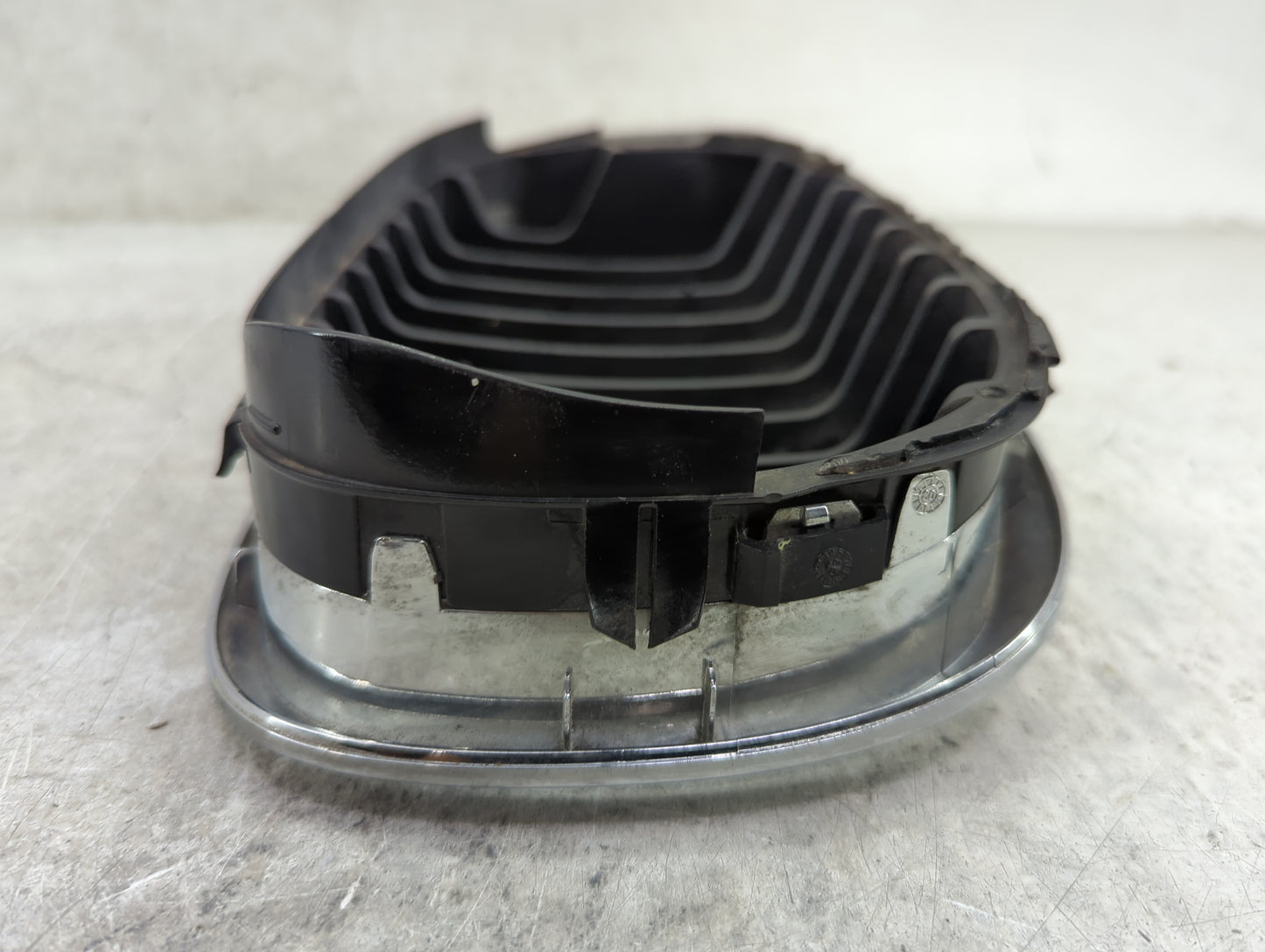 Bmw 325i Front Grille Bumper Not Included 1459770 - Oemusedautoparts1.com
